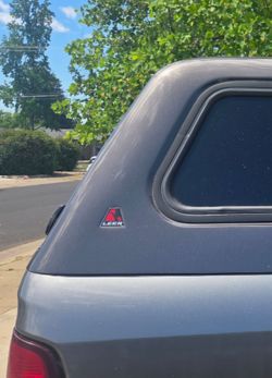 Camper shell