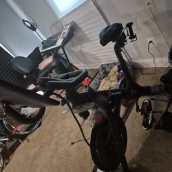 Peleton Bike