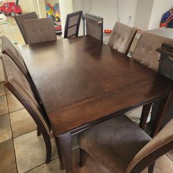 Large Kitchen Table