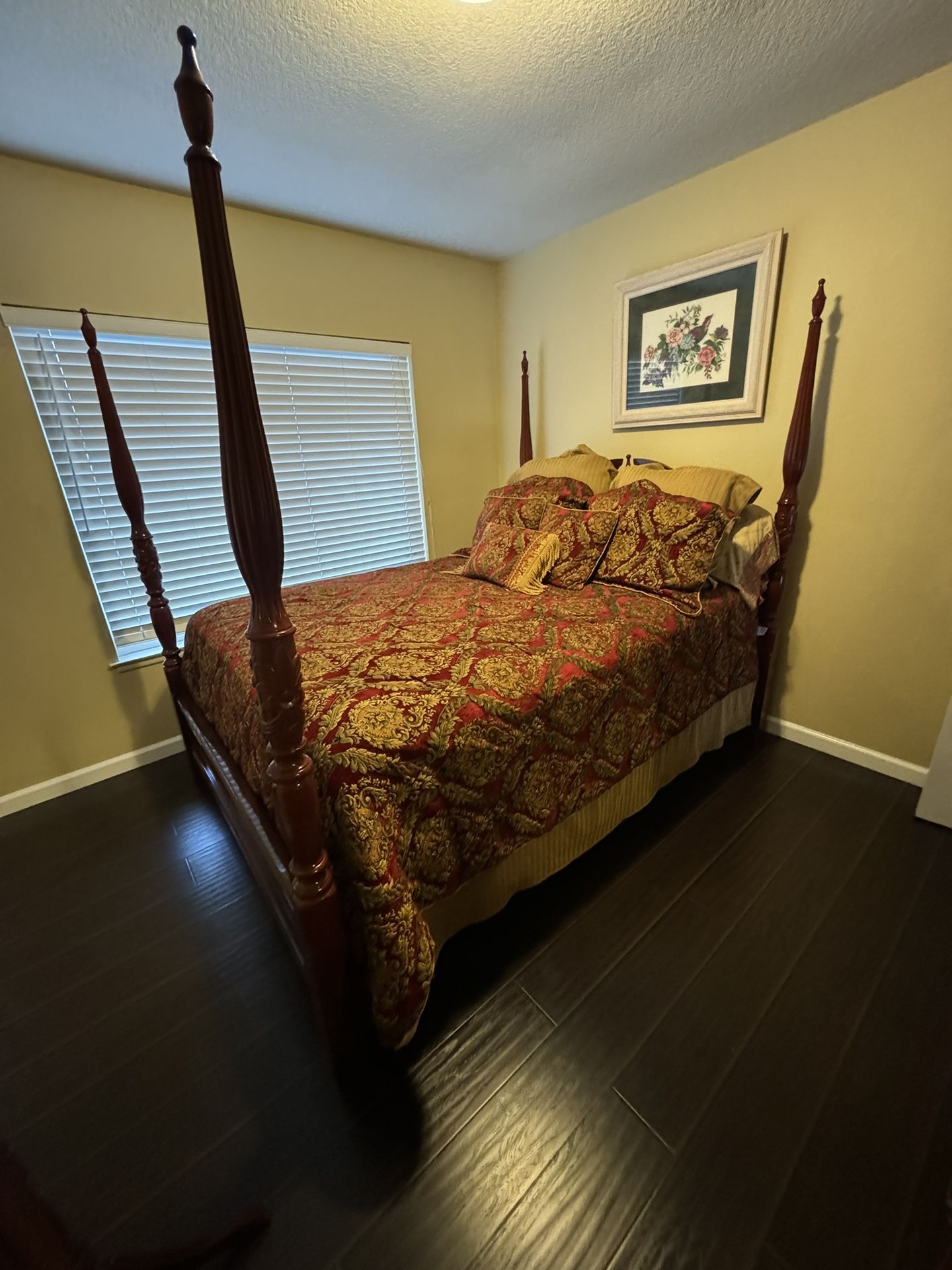 Queen Bedroom Set