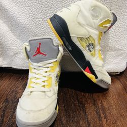 Jordan 5 Retro Off-White Sail. Size 13.
