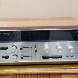 Vintage Sansui QR-6500 4-channel Stereo Receiver. 