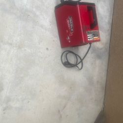 Lincoln Welder Wire Feeder At Wall, Wet, Gas, Or Without An Excellent Conditions
