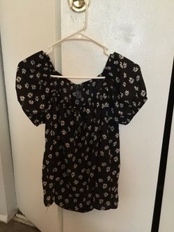 Black floral dress shirt - Size: Small