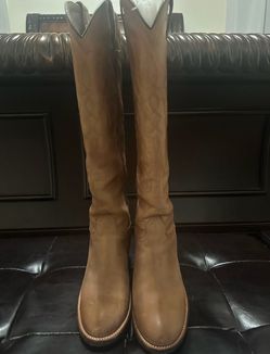 Lucchese jasmine boot size 7 1/2