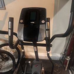 Pro-form elliptical 