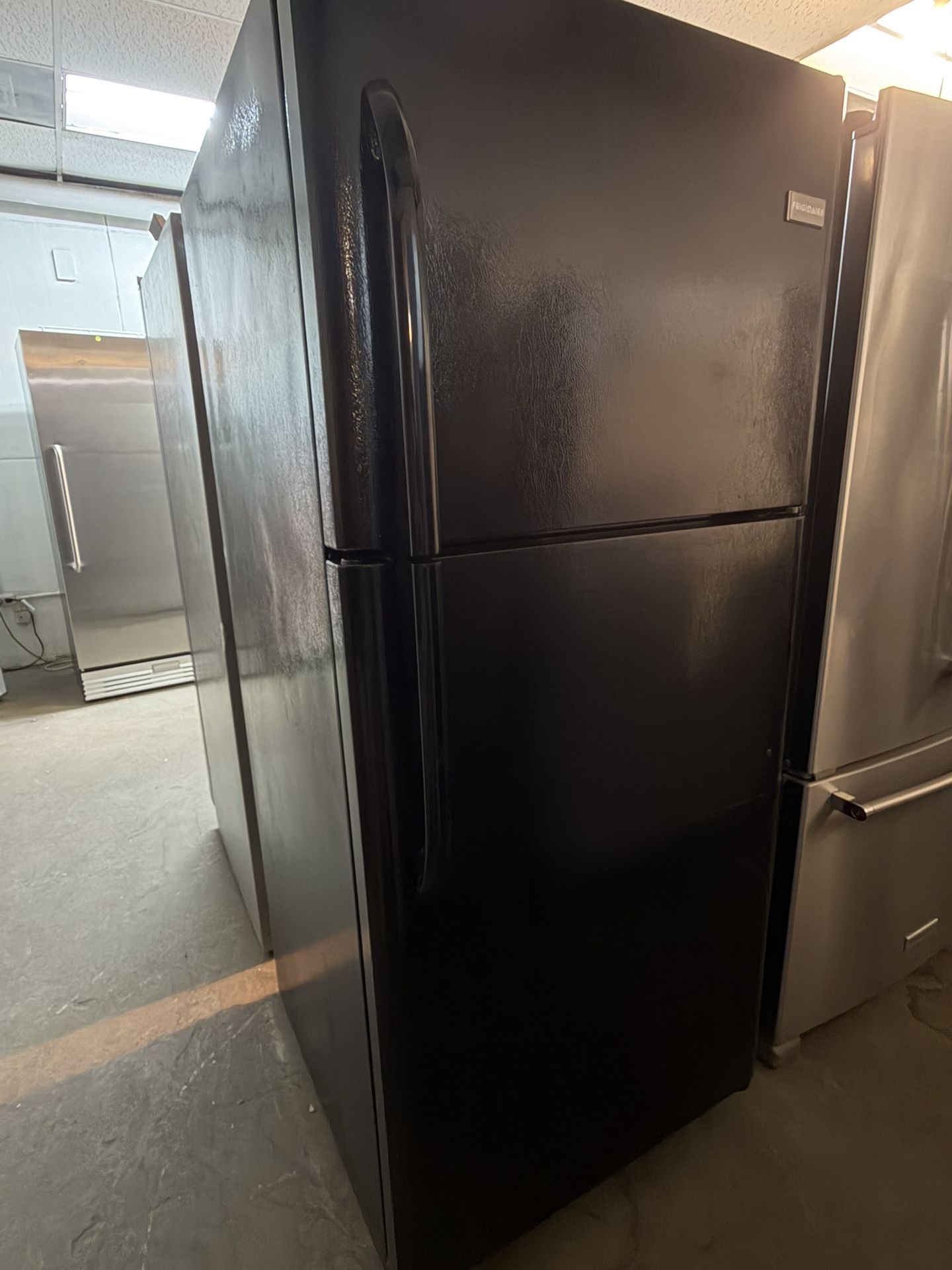 Frigidaire Refrigerator 