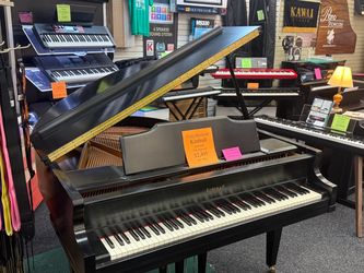 3 Grand Pianos