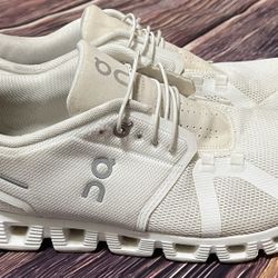 On Running Cloud Running Shoe 6 All White Mens 9.5 