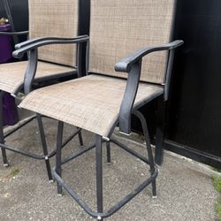 2 Patio chairs