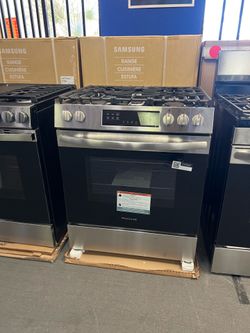Frigidaire stainless steel island gas range