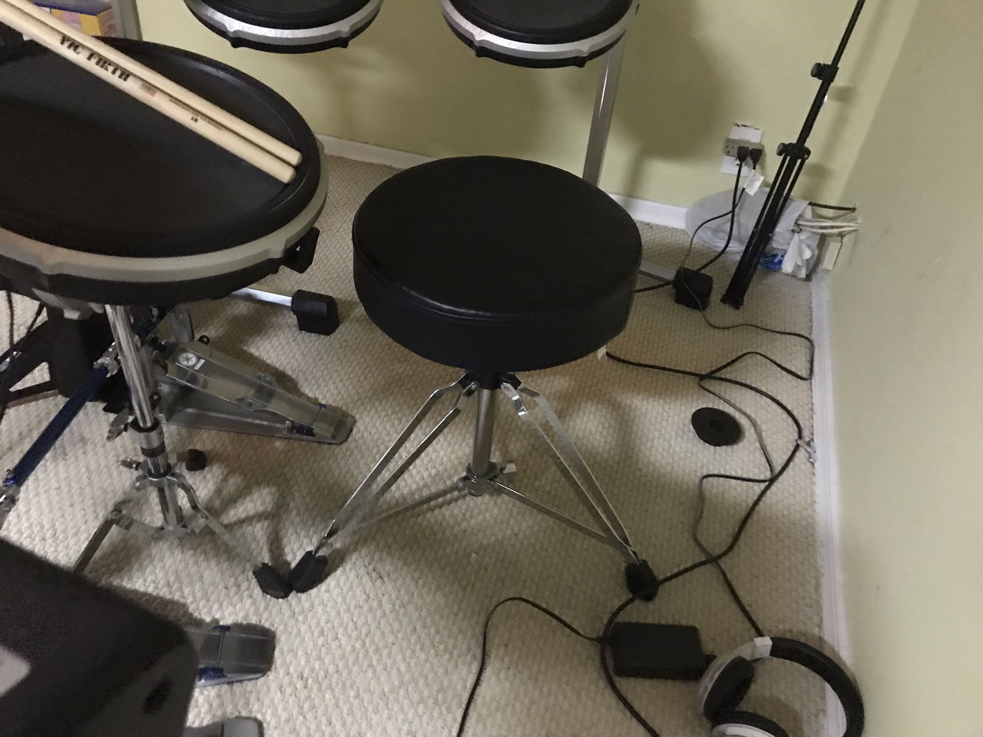 Yamaha full drum set. CALL FOR PRICE. NOT A DOLLAR.