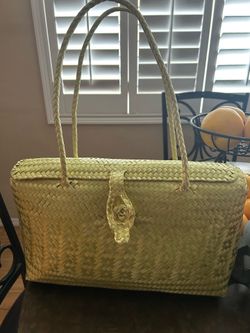Straw bag
