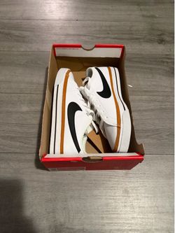 NIKE COURT LEGACY NN