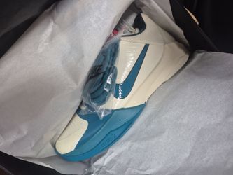 Nike kobe 5  Caitlin clark , size 9.5 mens