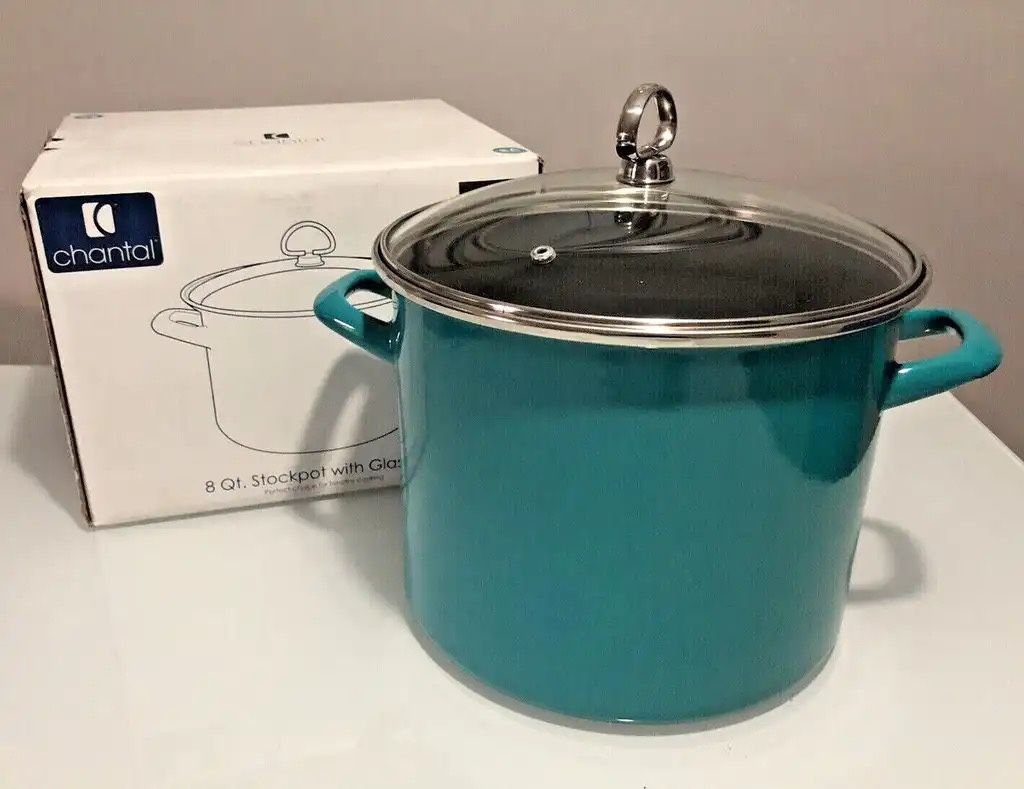 NEW Chantal Enamel On Steel 8 Quart Stockpot With Lid, Sea Blue Kitchen & Dining