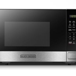 BLACK+DECKER Digital Microwave Oven with Turntable Push-Button Door, Child Safety Lock, Stainless Steel, 0.9 Cu Ft