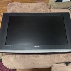 Samsung 32 Inch Tv  Hd Tv HDMI Not A Smart Tv