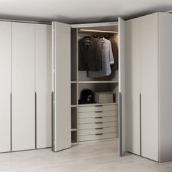 Closets 