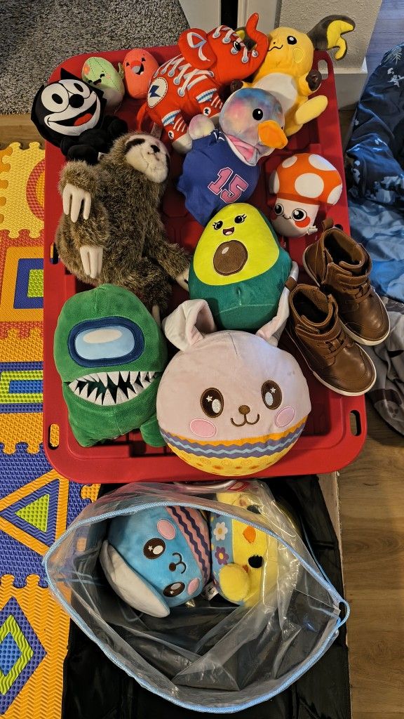 Kids Toys, Plushies, Blankets, Comforter