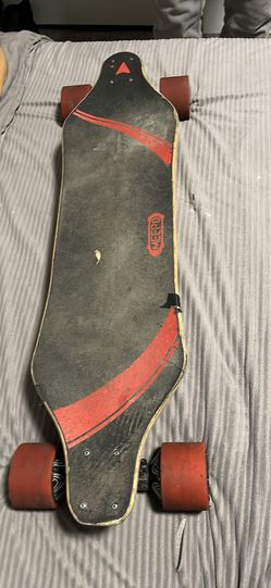 Electric Longboard With A Remote Goes 30mph