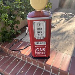 Vintage/ Retro Gas Station Pump 