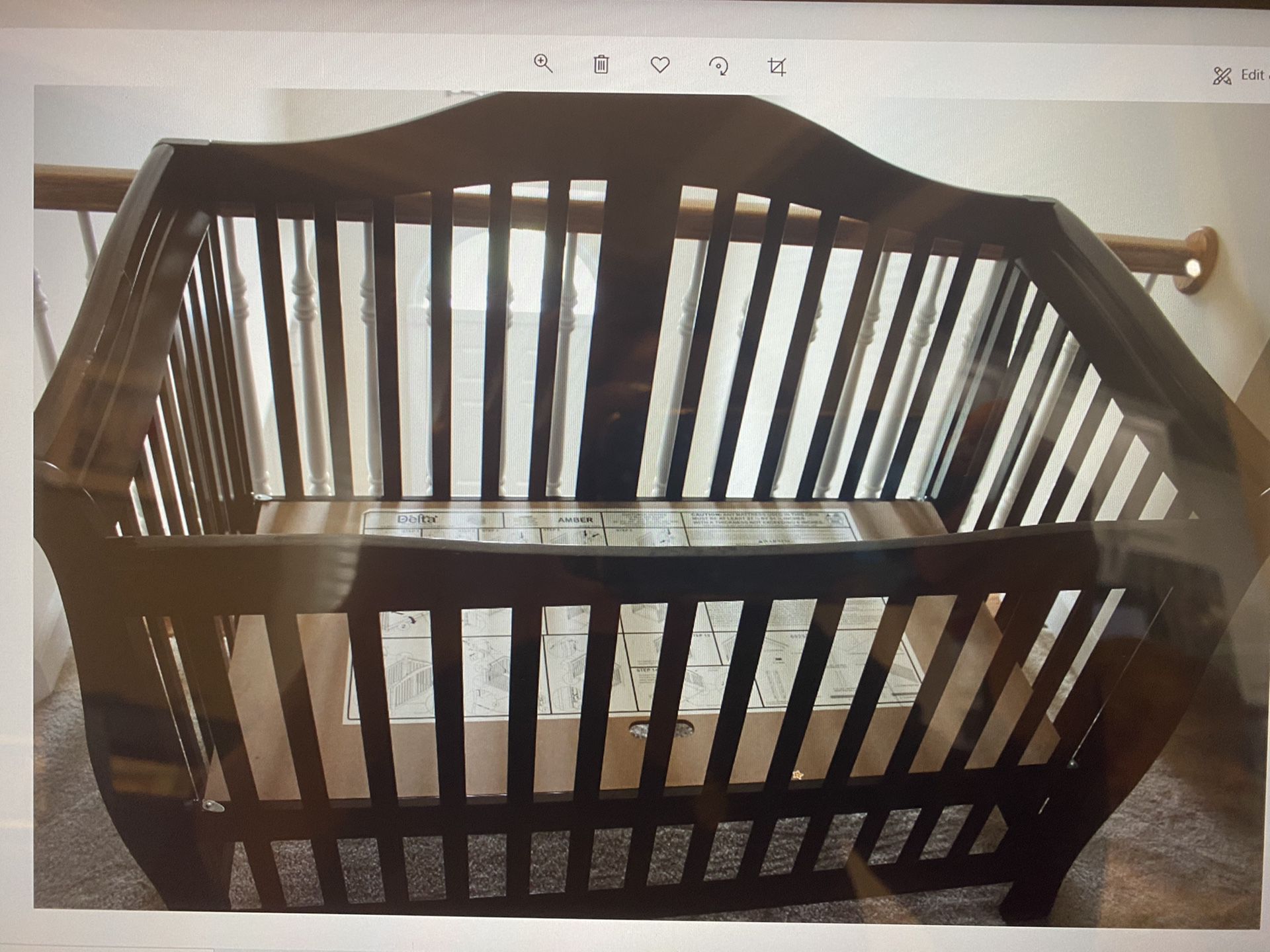 Delta, baby/kid crib