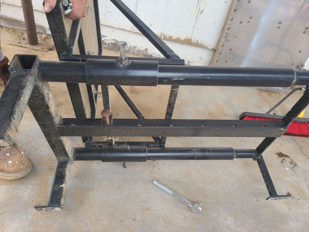 Custom Adjustable Speed Bag Bracket