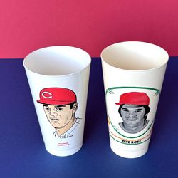 Vintage Pete Rose Baseball Collector’s Cups