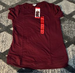 New Women’s Shirt Medium