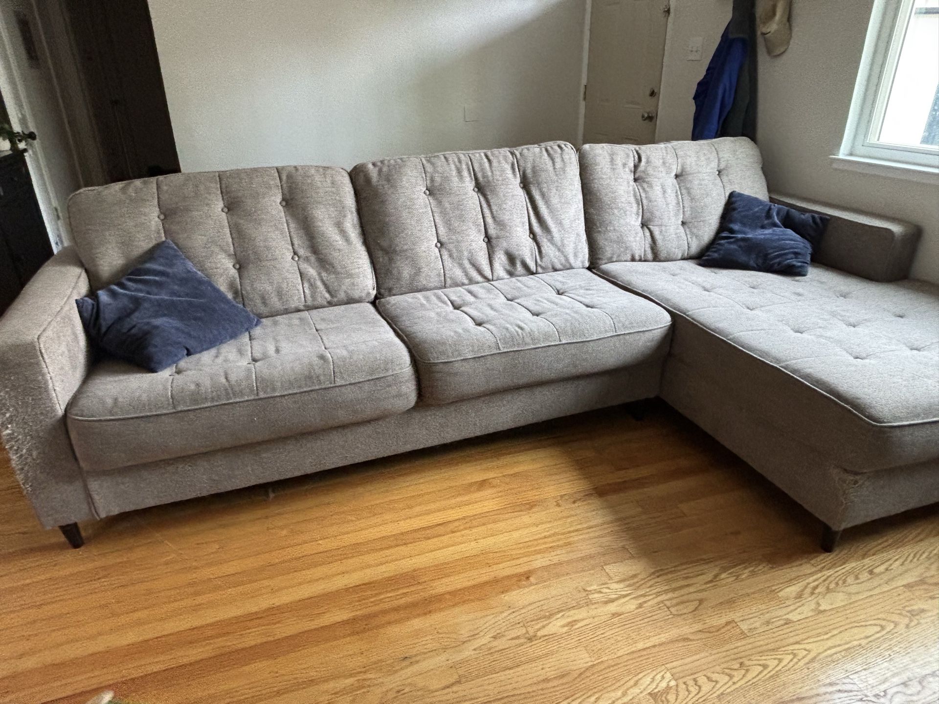 Couch with chaise