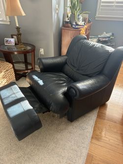 Natuzzi Leather Recliner