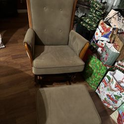 Rocking Chair 