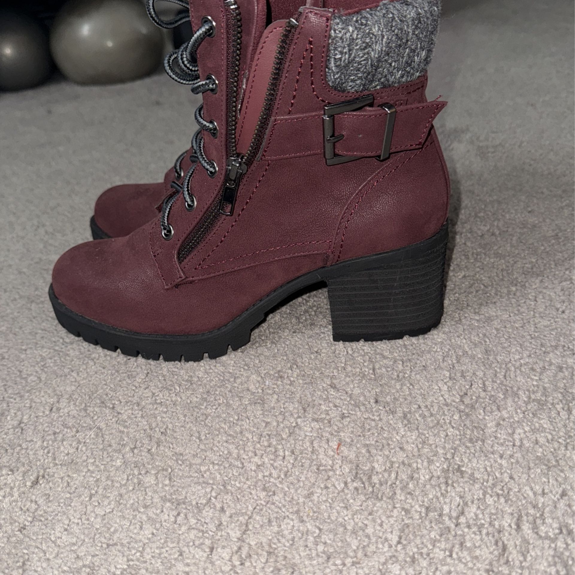 women’s boots with heel 