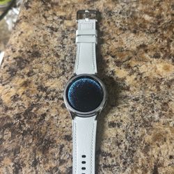 Samsung Galaxy Watch6 GPS  43mm  Sapphire Crystal