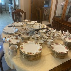Royal Albert Old Country Rose Bone China