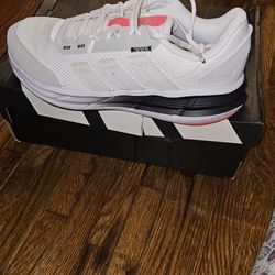 Brand New Cloud foam Size 11