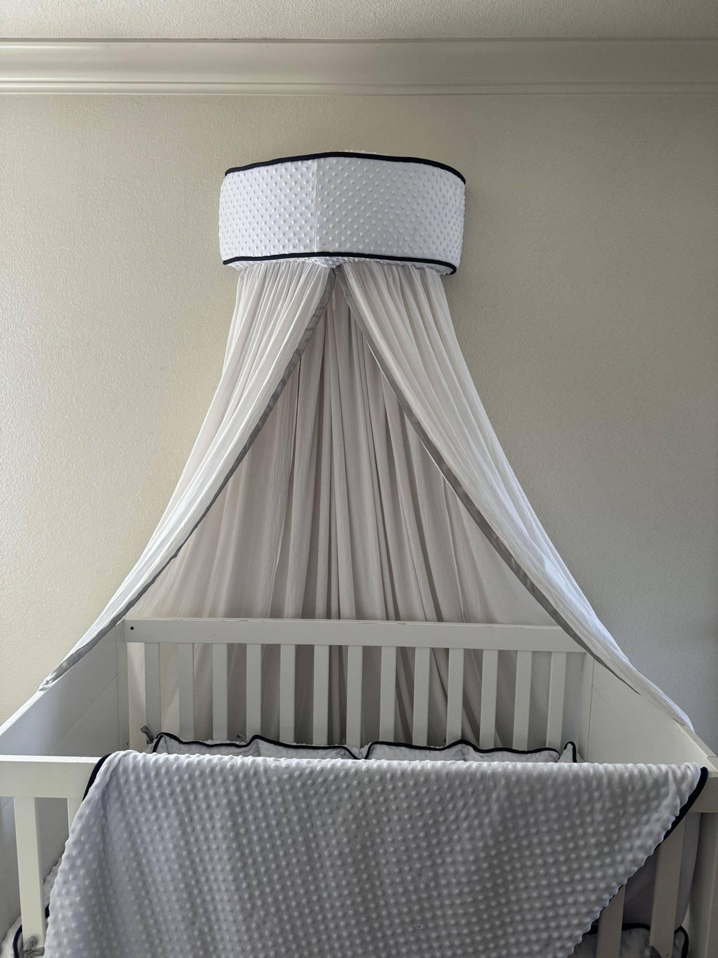 12 Piece Velvet Royal Crib Bedding Unisex