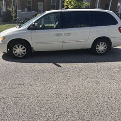 2007 Chrysler Town & Country