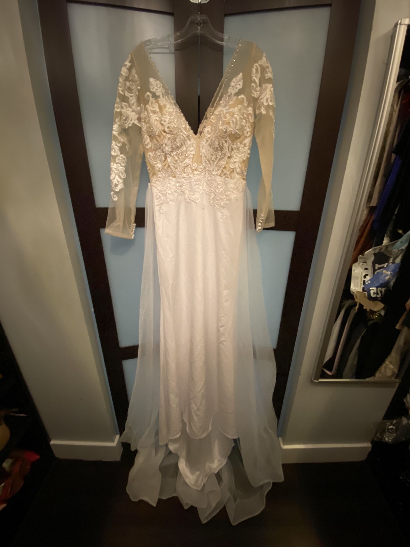 Never worn Wedding Dress