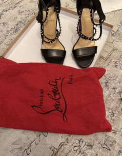 CHRISTIAN LOUBOUTIN