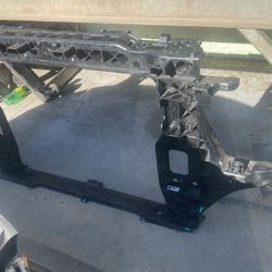 Radiator Support For Hyundai Génesis 2021