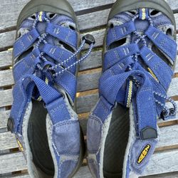 Youth Keen Size 5