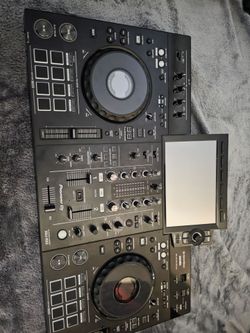Pioneer DJ XDJ-RX3 All-in-One DJ Controller