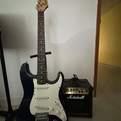 Electric Guitar - Squire Bullet Fender 