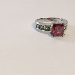 Women’s Ring, Size 8