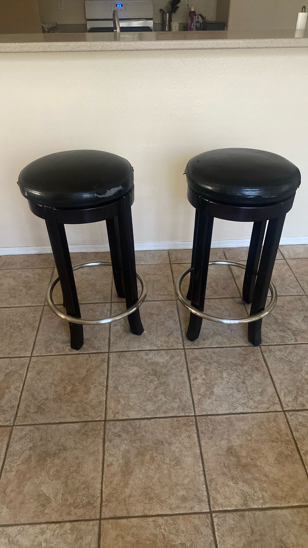Set of 2 Stools