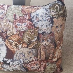 CAT TAPESTRY PILLOW 