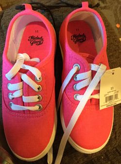 NEW Faded Glory girl’s size 11 pink tennis shoes 08300007