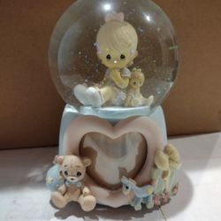 Precious Moments Musical Snow Globe With A Heart Photo Frame